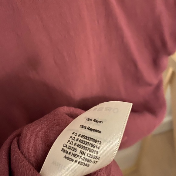 Wilfred free top in raspberry grape color - Picture 4 of 4